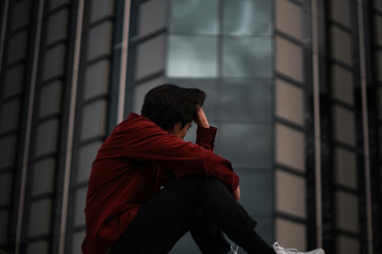 Read more about the article Why Anxiety Rates Are Rising Among Americans in 2025”