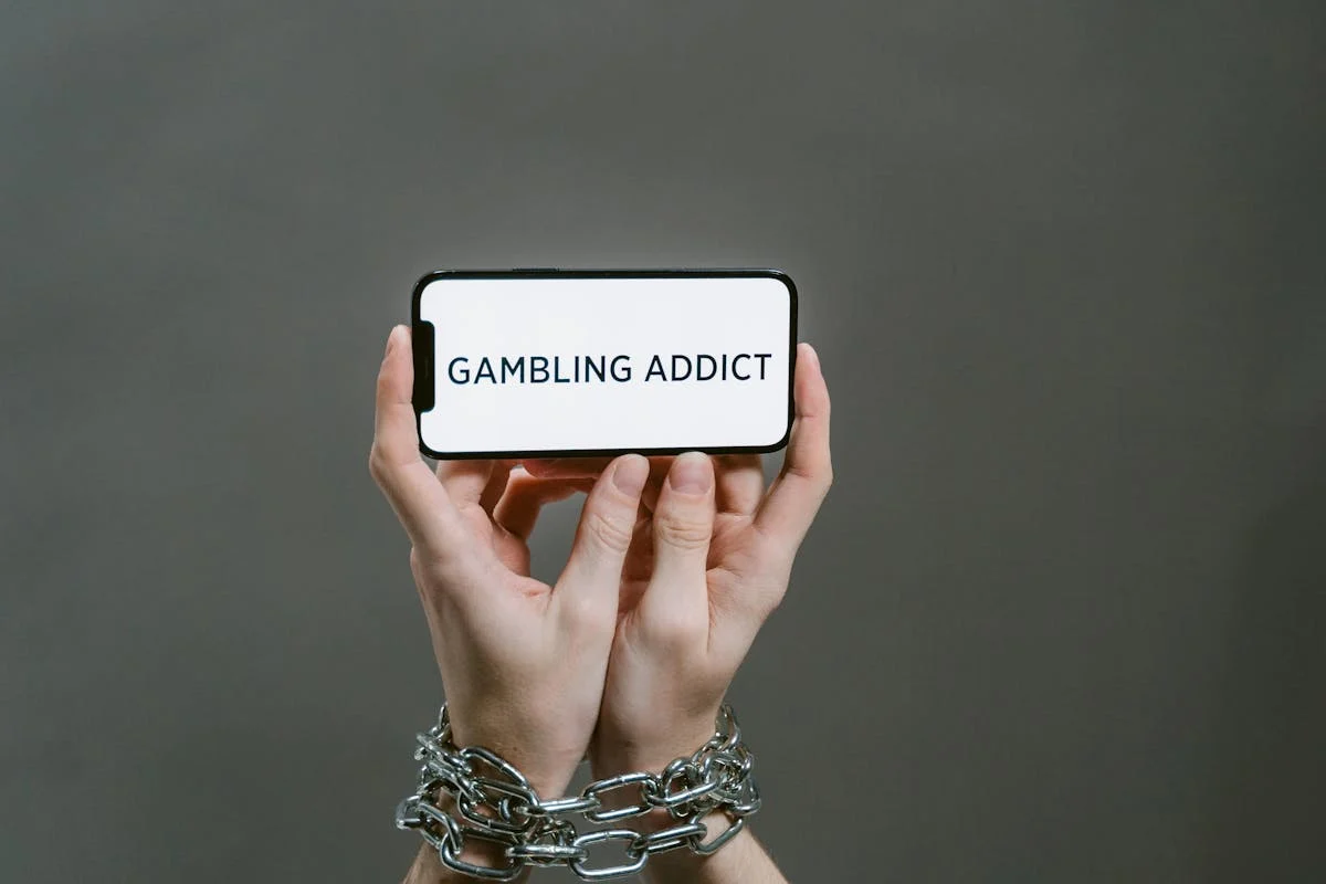 Read more about the article Is Gambling Addiction a Form of Self-Punishment? Understanding Gambling Addiction as Subconscious Self-Punishment