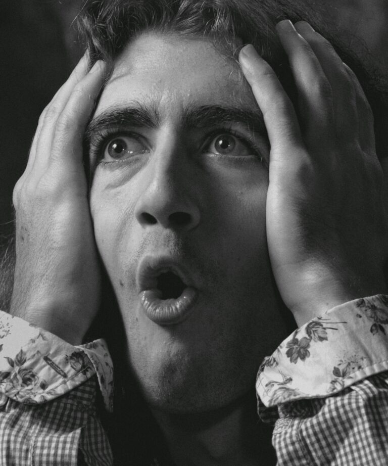 Read more about the article 7 Shocking Reasons Suicidal Thoughts During Panic Attack Meaning Appear and Vanish