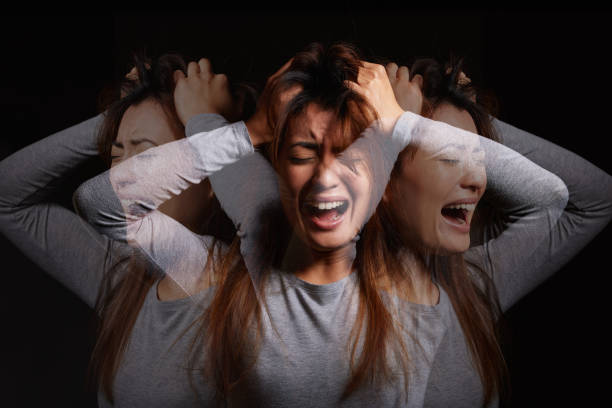 You are currently viewing Critical Early Signs of Schizophrenia in Teens: What Every Parent Must Know