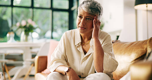 Read more about the article 7 Essential Ways to Identify Early Stage Dementia Symptoms: Stages Explained