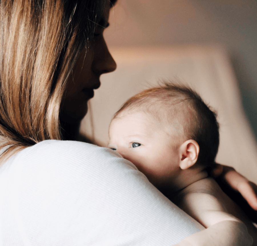 You are currently viewing Shocking Truth About Baby Blues: How Long Should Baby Blues Last for New Moms?