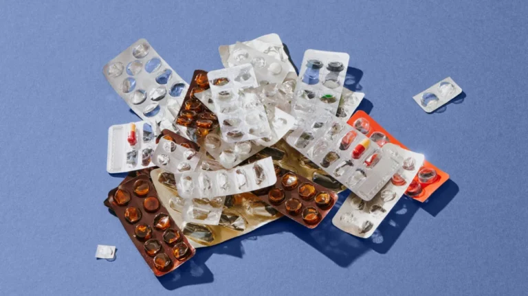 Read more about the article Powerful Alternatives to Oxycodone for Chronic Pain (Safer & Effective Options)