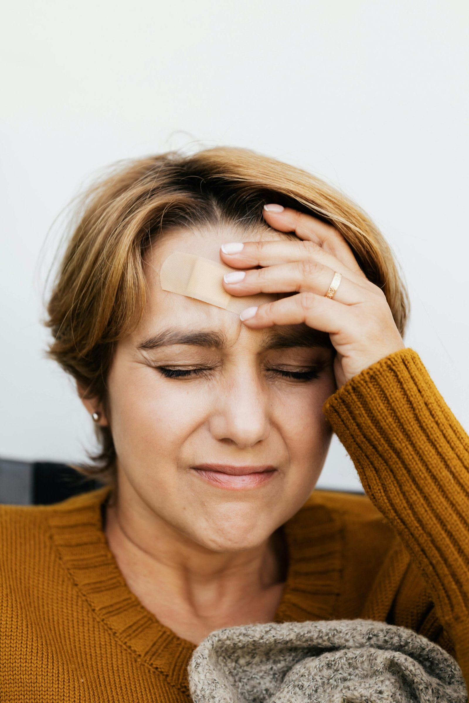 Read more about the article When Stress Becomes a Medical Emergency: Recognizing Dangerous Headache Signs in Monaco