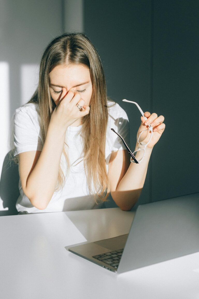 Read more about the article From Yacht Deck to Office Desk: Stress Triggers Unique to Monaco and How to Avoid Them
