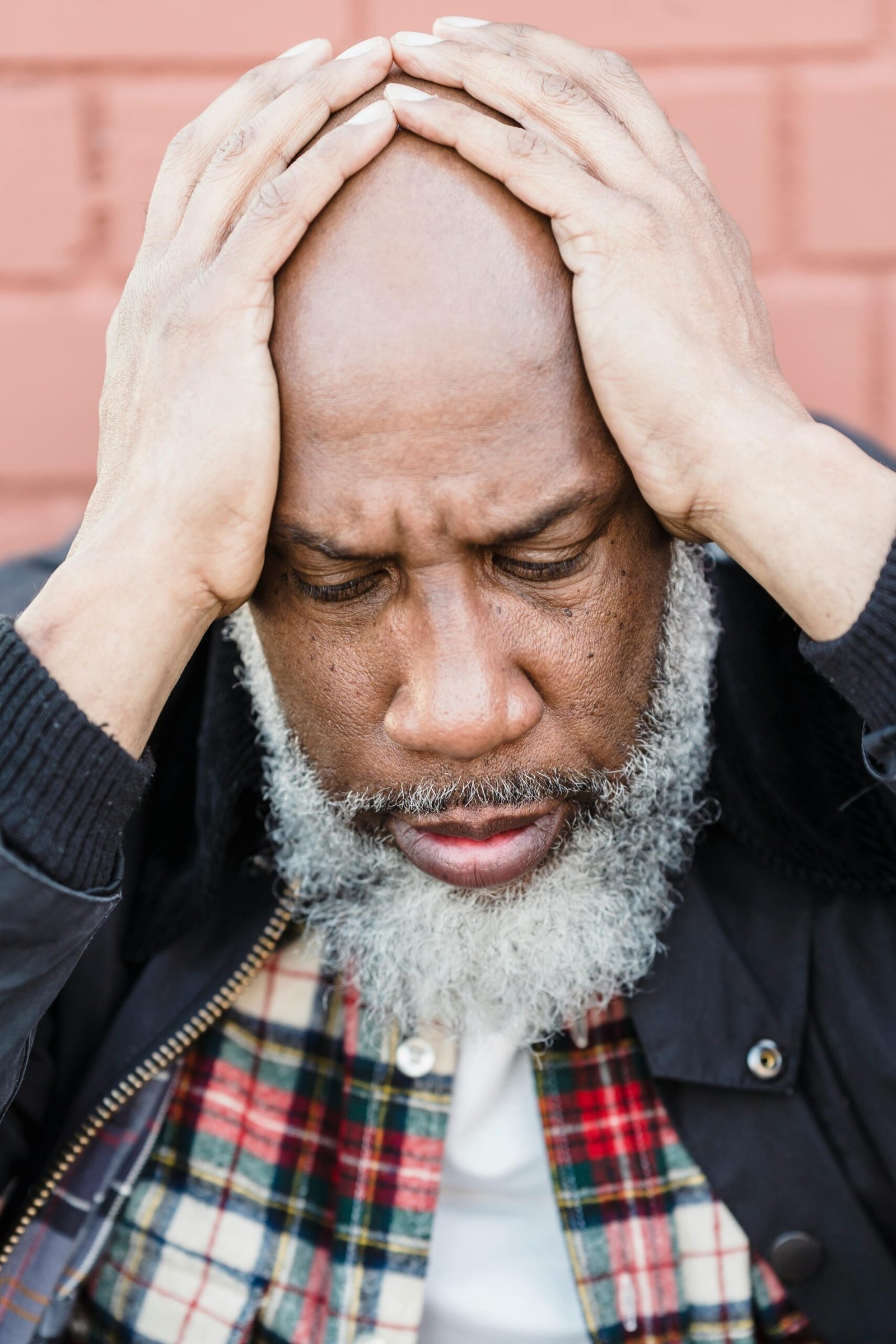 Read more about the article From The Monaco Stress-Headache Link: Why High Pressure Lives Trigger Migraine Surges