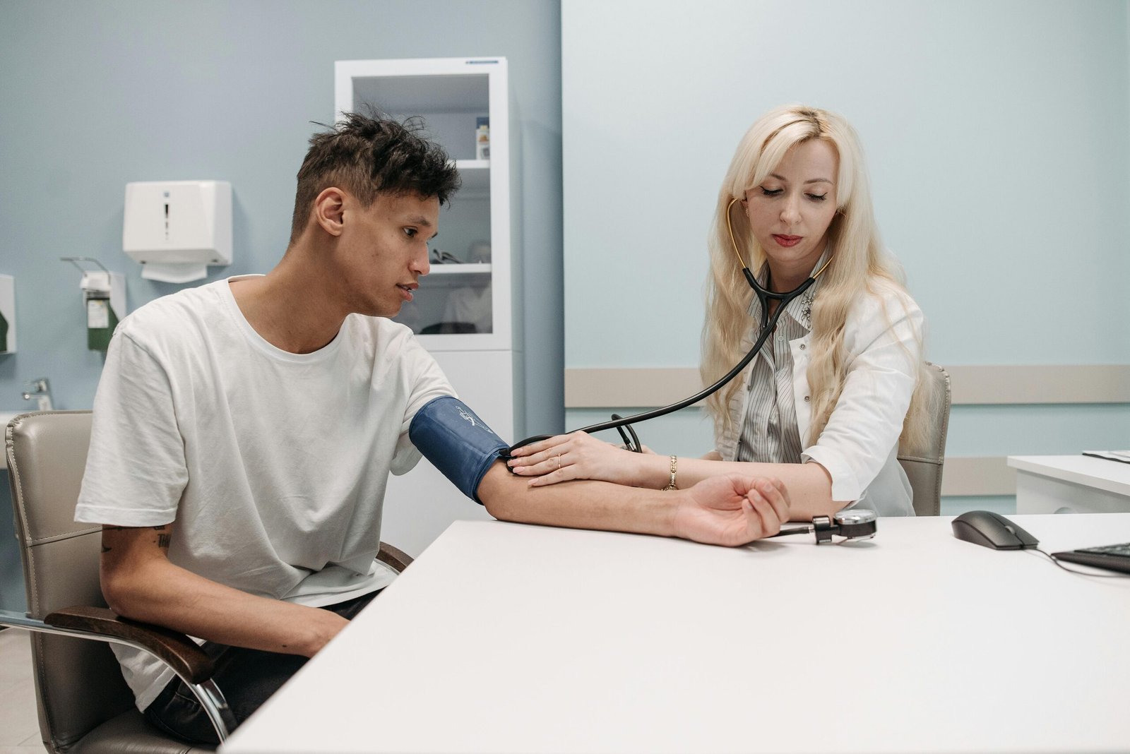 You are currently viewing 700 Million Globally, Thousands in Ireland: The Untreated Hypertension Crisis No One Is Talking About